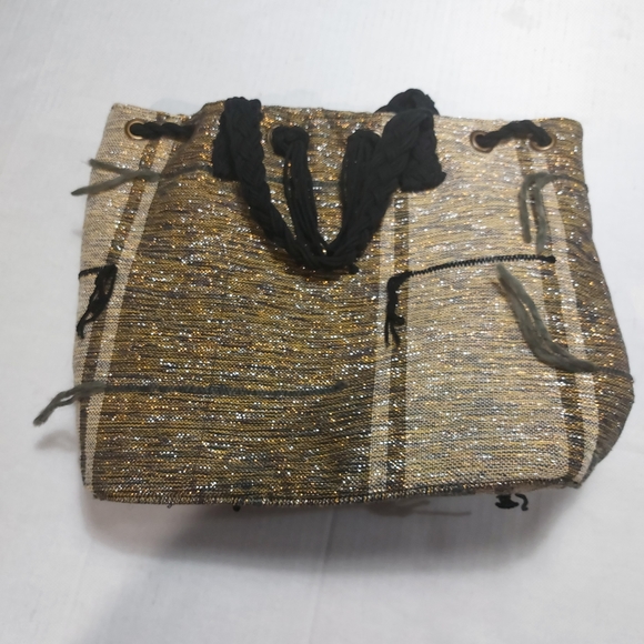 American & Beyond Shoulder Handbag - Picture 8 of 13